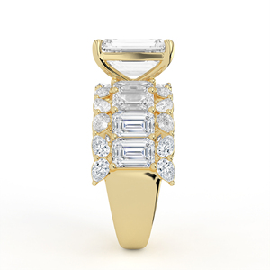 Anillo Majestic con Diamante de Corte Esmeralda de 3.05 Quilates, Diseño de Varias Filas con Acentos en Forma de Pera, Borde Festoneado, Ancho, en Oro Blanco, Joyería de Lujo - Product Image 5
