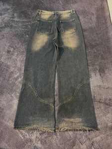 Jean vintage patchwork clouté pour homme, coupe ample et large, en denim délavé, style streetwear tendance - Product Image 2