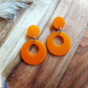 ต่างหูแบบหนีบเรซิ่นทรงกลมรูปไข่ลายหินอ่อนมุกคลาสสิก - Product Image 4