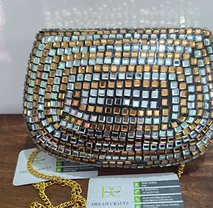 Dream Crafts India DCCB54 - Bolso de mano de noche de diseño con mosaico, patrón de media luna, cristal, metal, Kundan y trabajo de espejo para mujer - Product Image 3