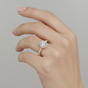 แหวนหมั้นเพชรทรงกลมชุบทองคำสีกุหลาบขนาดเล็ก พร้อมการติดตั้งแบบ Prong Setting ที่ได้รับการรับรอง - Product Image 6