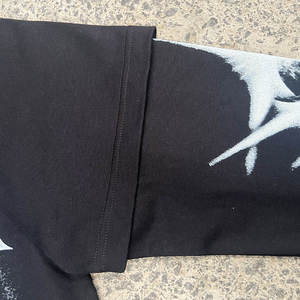เสื้อยืดคอกลมทรงโอเวอร์ไซส์สไตล์วินเทจสำหรับผู้ชาย พิมพ์ลายสกรีนตามสั่ง ทรงบ็อกซี่ แขนยาว ลายกราฟิก ผ้าวาฟเฟิล - Product Image 4