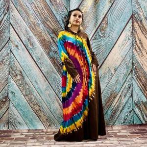 Robe kimono d'été pour femmes, écologique, respirante, en viscose/coton, col en V profond, coupe haute, design tie-dye, style bohème chic - Product Image 2