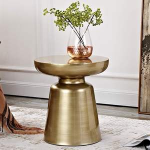 Table d'appoint métallique traditionnelle très demandée pour bureau, salon, café - Table de support durable et écologique en aluminium pour café et collations - Product Image 4