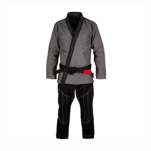 Uniforme de karaté professionnel avec ceinture pour femmes et hommes, entraînement - Couleurs personnalisées, vêtements d'arts martiaux en polyester - Product Image 1