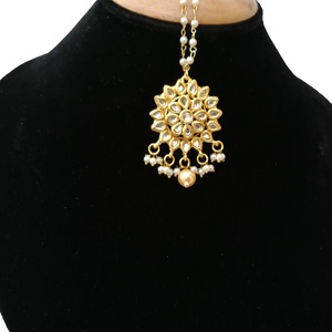 Ethnic Style Zinc Alloy <b>Headpiece</b> Maang <b>tikka</b> with Pearl and Crystal Details for Party Wedding Bridal Occasions - Product Image 3