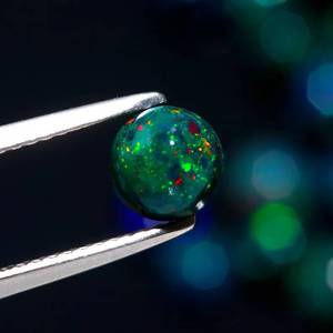 FF JEWELLERS Opale d'Éthiopie noire naturelle, taille brillant, cabochon, pierres précieuses en vrac 4-6mm, jeu de couleurs, effet feu, certifiées par un tiers - Product Image 2