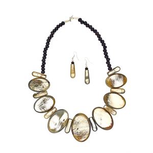 Collier en corne de buffle naturelle polie sculptée à la main, pendentif gravé, art tribal moderne, bijoux bohèmes tendance, vente en gros, curiosités - Product Image 6