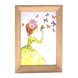 Nouveauté : Album photo en bois de petite taille avec design embossé et finition en poudre blanche pour une utilisation polyvalente - Product Image 2