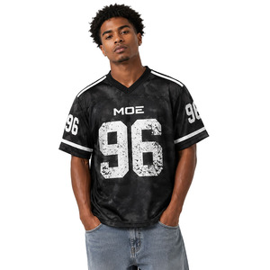 Maillot de football américain vintage unisexe personnalisé avec impression par sublimation effet vieilli – Vente en gros, T-shirt oversize tendance, OEM, pour usage quotidien - Product Image 1