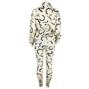 Nouvel ensemble de survêtement pour femme de qualité supérieure, entièrement sublimé, 100 % polyester, avec service OEM - Product Image 2