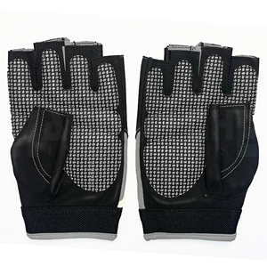 Guantes de Entrenamiento Transpirables con Agarre Ergonómico y Cierre de Hebilla, Diseño de Medio Dedo para Levantamiento de Pesas en Gimnasio, Unisex - Product Image 3