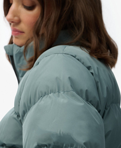 <b>Women</b>’s Premium <b>Puffer</b> Winter <b>Jacket</b> Custom Casual Outdoor Wear For <b>Women's</b> Windproof Zipper Closure Side Pockets <b>Women's</b> Coat - Product Image 4