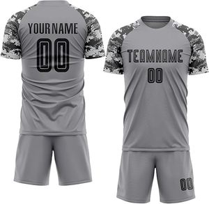 Tenues de football par sublimation, kits de football vierges, uniformes de football sans marque, logos gratuits, kits de football génériques, uniformes de football unis - Product Image 1