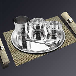 Ensemble de thali en acier inoxydable martelé au diamant pour le dîner Ensembles de vaisselle de qualité supérieure - Product Image 1