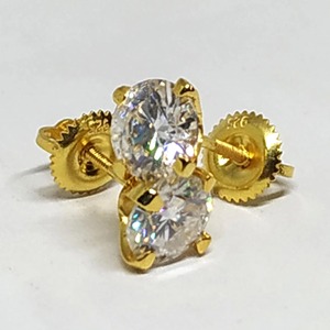 ต่างหูเพชรจำลอง 2.00 กะรัต ชุบทอง 14K/18K เงินแท้ 925 แบบเกลียวหลัง ของขวัญวันแม่ หรูหรา ทันสมัย - Product Image 2