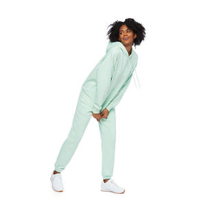 Ensemble de survêtement de sport pour femme, coupe ajustée, noir, de haute qualité, avec logo personnalisé, pour grandes tailles, idéal pour l'automne - Product Image 3