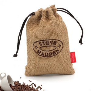 Vente en gros de sac de jute en toile de jute avec cordon de serrage cadeau de bonbons naturel imprimé de petite taille écologique - Product Image 6