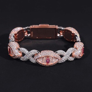 Pulsera de Diamantes Moissanite de Primera Calidad para un Estilo Hip Hop y Looks Elegantes para Fiestas, Disponible para la Venta - Product Image 4