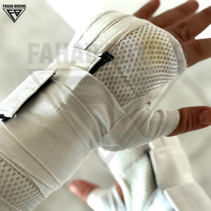 Guantes de Boxeo Blancos Personalizados OEM ODM de la Más Alta Calidad, Envolturas Rápidas para MMA, Equipo de Entrenamiento Transpirable, Absorbente de Sudor y Ajustable - Product Image 4