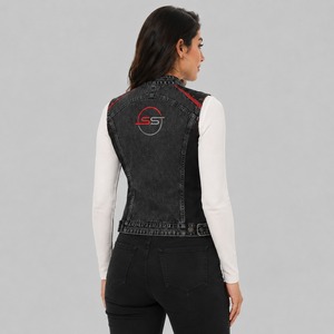 Chaleco vaquero de alta calidad para mujer, hecho con denim resistente, con un estilo sin mangas elegante, bolsillos seguros y un ajuste cómodo. - Product Image 5