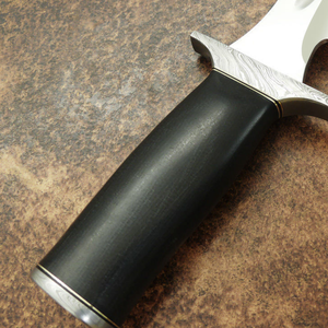 Cuchillo Bowie de Caza Hecho a Mano de Acero D2 con Mango de Cuerno de Búfalo Negro, Hoja Fija Curva, Cuchillo de Supervivencia para Acampar al Aire Libre - Product Image 2