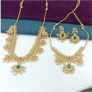 High Quality Women's Traditional South Indian Temple Ethnic Bridal Set Alloy Gold Plated Zircon Flower Design Party Wedding <b>Gift</b> - Product Image 3