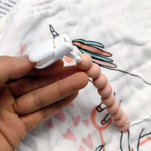 Silicone <b>Beads</b> and <b>Plastic</b> Clip-Cute Portable Daily Use Accessories - Product Image 3