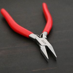 Pince à bec plat professionnelle de haute qualité en acier inoxydable pour la fabrication de bijoux, outil de précision pour le pliage et le façonnage de fils, et la création de perles - Product Image 3