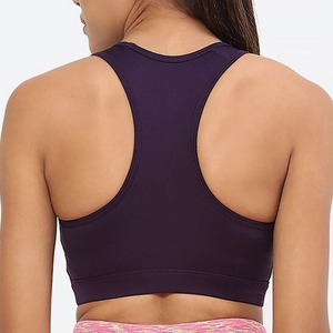 Soutien-gorge de sport respirant pour femme avec logo personnalisable sur le devant et maintien moyen - Tissu Spandex/Polyester de haute qualité - Product Image 4