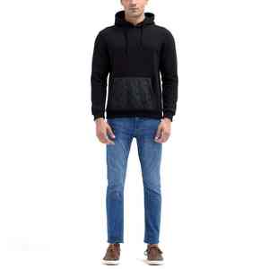 Sweat-shirts à capuche pour hommes de couleur noire avec poches kangourou, service OEM ODM, sweats à capuche sur mesure de qualité supérieure - Product Image 5