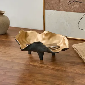 Bol en céramique artisanal de luxe, finition dorée, décoration intérieure haut de gamme, design sculptural artistique, style américain - Product Image 5