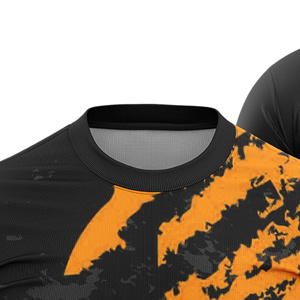 Camiseta de Fútbol Sublimada Personalizada Unisex, Roja y Amarilla con Patrón Geométrico, Cuello Redondo, Manga Corta, Absorbe la Humedad, Corte Regular - Product Image 2
