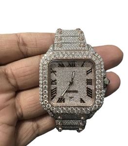 เครื่องประดับ Shreeji Jewels สไตล์ฮิปฮอป คุณภาพสูง โรสโกลด์ ประดับเพชรโมอิสซาไนต์ทรงโรมัน ฝังเพชรเต็มตัว รูปทรงสี่เหลี่ยมจัตุรัส ระบบอัตโนมัติ พร้อมนาฬิกาปลุก แบบอนาล็อก - Product Image 1