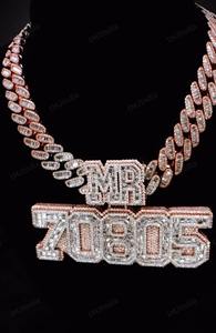 Colgante Personalizado de 5 Letras o Números con Moissanita y Diamantes, con Engaste de Dos Letras, en Plata de Ley 925 con Baño de Rodio/Oro/Oro de 18K - Product Image 3