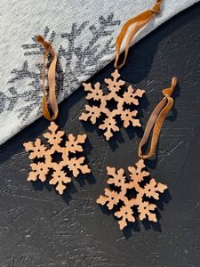 Vintage Brass Star Christmas Ornament With Bell And Tassel Handicraft Decor - Product Image 5