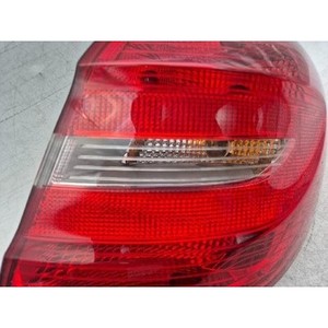 Luz Trasera Derecha Usada Clase B A2468200264 - Product Image 2