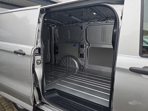 Volkswagen T7 Transporter 2020 d'occasion en bon état - Product Image 5