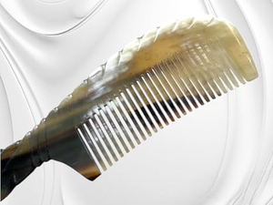 Peigne en corne de buffle naturelle poli à finition lisse pour démêler et coiffer, fabriqué par un fabricant OEM - Product Image 4
