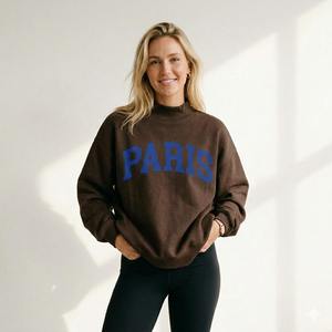 Sudadera Oversize de Cuello Alto para Mujer con Estampado Gráfico Embrace, Casual, Manga Larga, Invierno, Estilo Urbano - Product Image 6