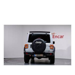Jeep Wrangler 2.0 Rubicon 2023, SUV de 4 Puertas con Techo Eléctrico, Caja de Cambios Automática, Volante a la Izquierda, Asientos de Tela, Cámara Trasera, 43,645 km - Product Image 4