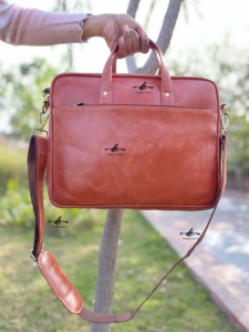 New Arrival Genuine Leather Messenger Shoulder Bag Multi Uses Hot Sale High Quality Leather Unisex Bag - Product Image 6