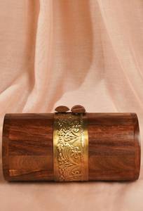 Sac à main latéral cylindrique rond en bois personnalisé avec moulures en laiton et motif unique pour filles - Product Image 4