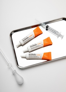 Dermagen Scargel Pommade Cicatrisante Urée Panthénol Soin Coréen Anti-Cicatrices Hydratant Éclaircissant Revitalisant Cutané Usage Diurne - Product Image 4