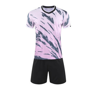 Conjunto de Uniforme de Fútbol para Hombre, Jersey y Pantalones Cortos Deportivos con Estilo, Perfectos para Partidos de Liga, Equipos Escolares y Clubes Locales - Product Image 1