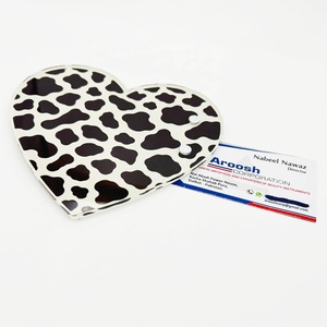 Azulejo con Estampado de Vaca en Forma de Corazón, Blanco y Negro, Accesorio Decorativo, Proveedor Mayorista - Product Image 5