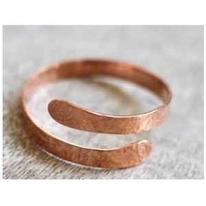 แหวนรองผ้าเช็ดปากโลหะดีไซน์พิเศษสำหรับตกแต่งโต๊ะอาหาร สำหรับใช้กับโต๊ะโลหะ ดีไซน์ใหม่ล่าสุด - Product Image 5