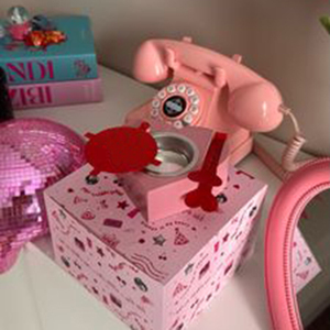 Quemador de Incienso Metálico en Forma de Corazón con Pinzas a Juego, Acabado con Recubrimiento en Polvo, Artículo de Regalo Creativo, Venta al Por Mayor Premium para Decoración - Product Image 3