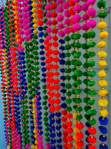 Boules en tissu de velours pour mariage indien, cordes à pompons en soie colorées, décoration indienne, décorations de jardin, toiles de fond, décoration de scène pour l'inauguration de maison - Product Image 2