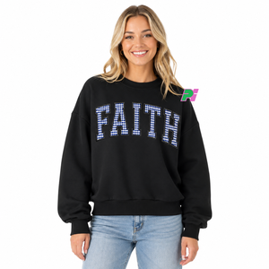 เสื้อสเวตเชิ้ตคอวีลายตาราง Faith Gingham ปักลายแบบ Tackle Twill เสื้อสเวตเชิ้ตคอเต่าลายตาราง เสื้อสเวตเชิ้ตสำหรับฤดูหนาว - Product Image 1